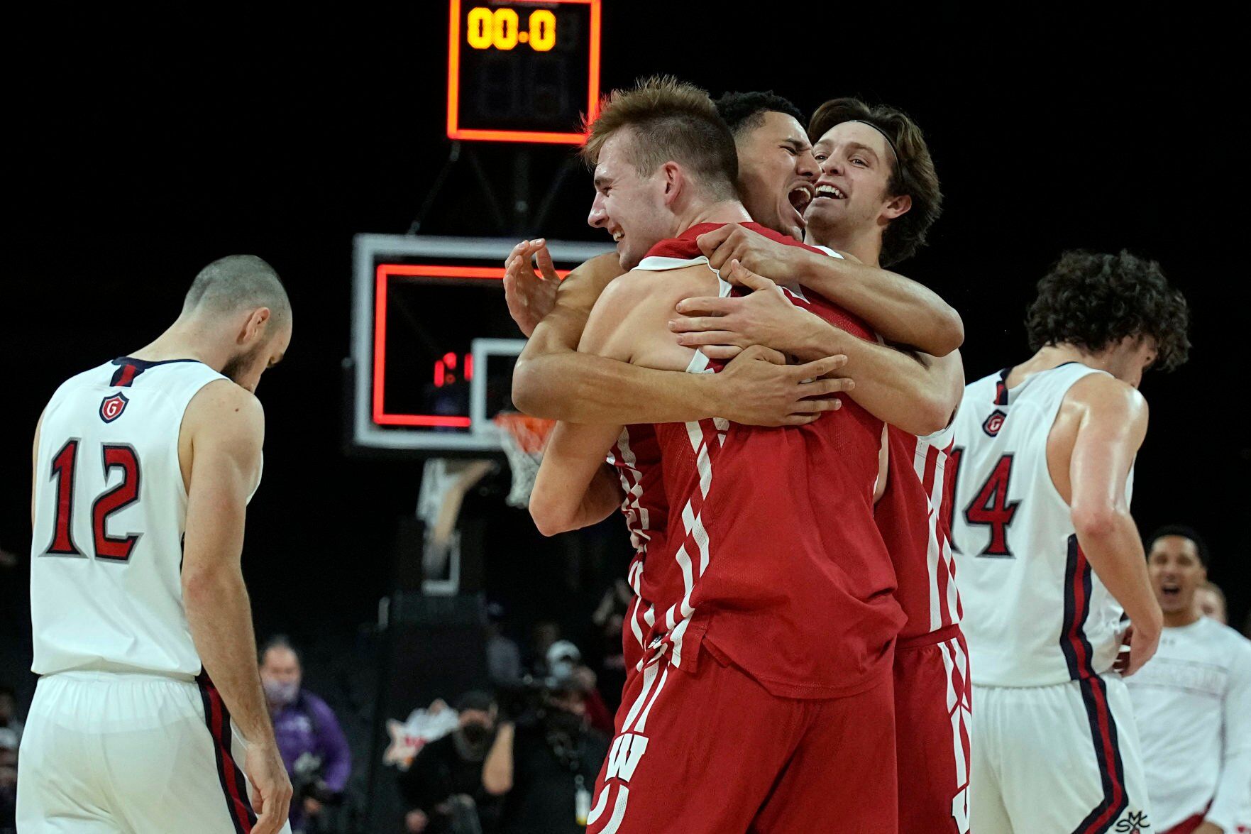 Wisconsin St Marys Basketball